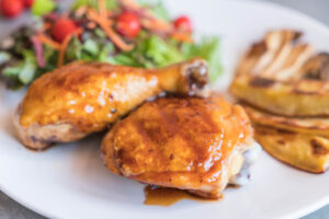 Pollo al Horno con Glaseado de Miel de Aguacate